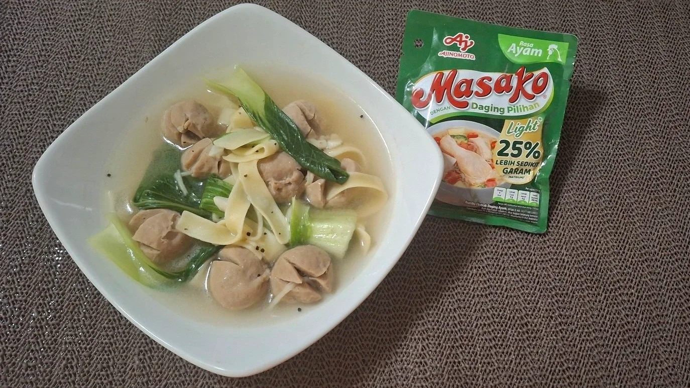 Bakso Kuah Mie Lebar ala Masako