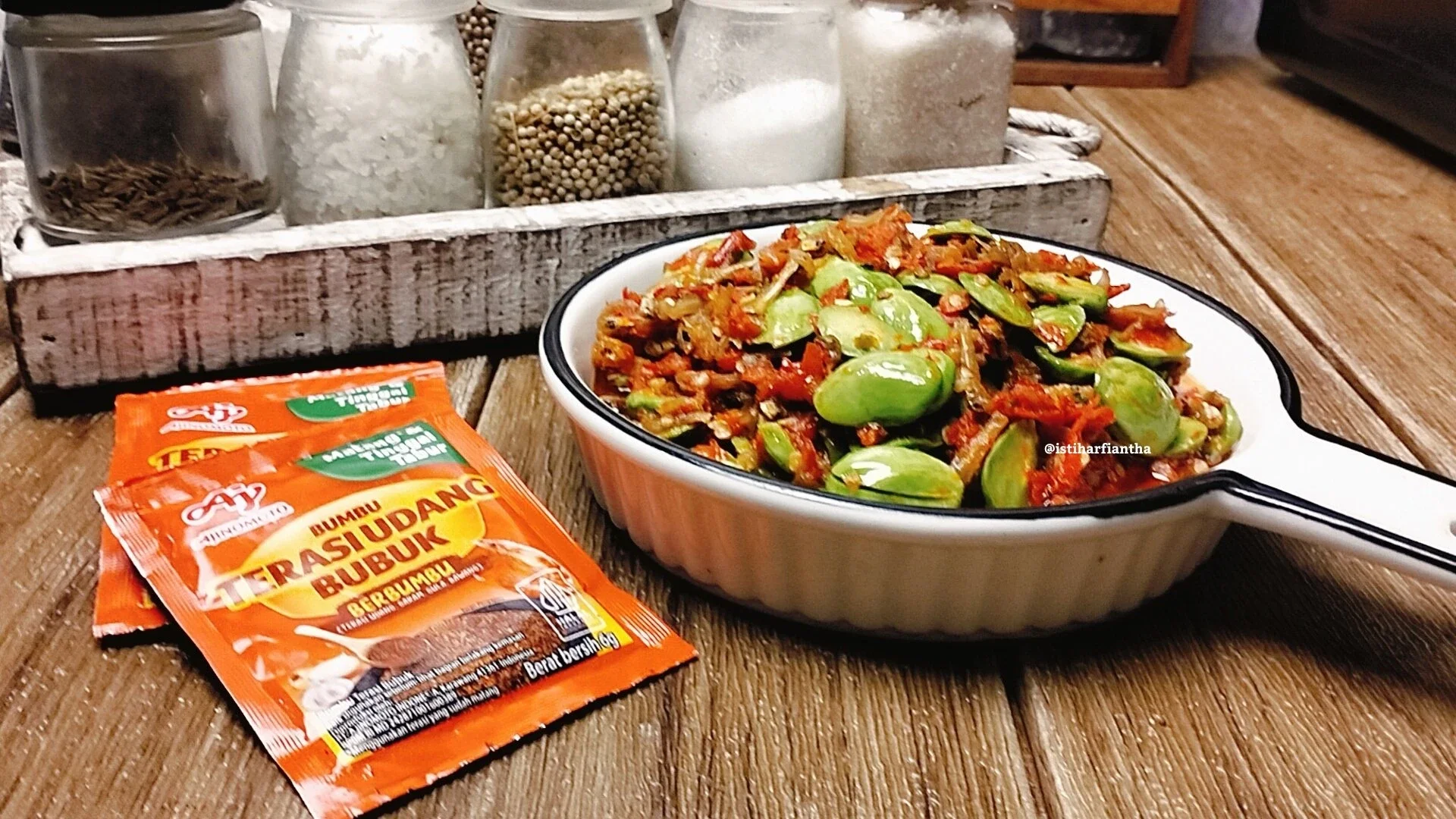 Balado Teri Pete Basah Khas Minang ala AJINOMOTO® Terasi Udang #NikmatTanpaDrama