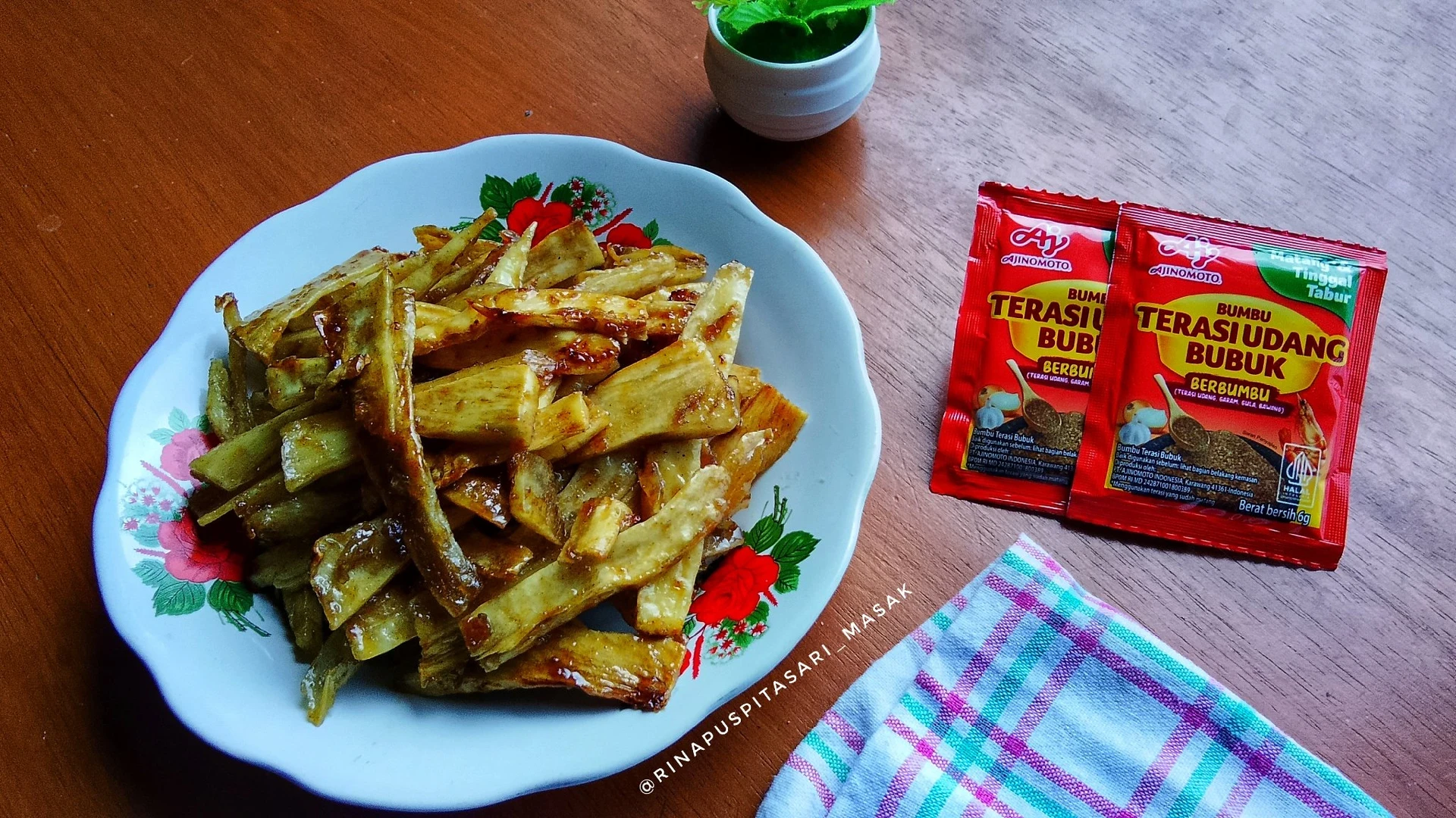 Balung Kethek Pedas Manis Terasi ala AJI-NO-MOTO® Terasi Udang