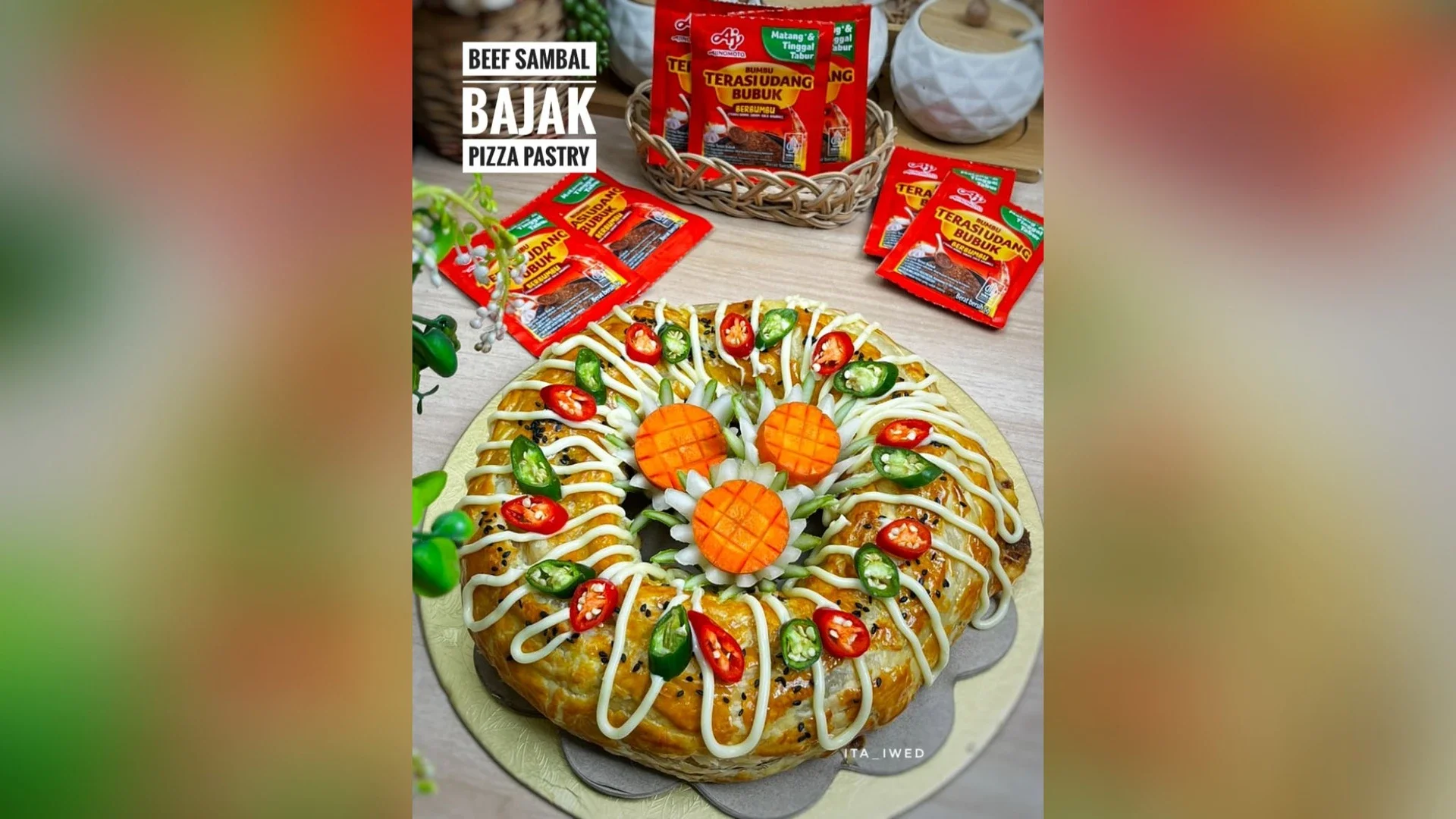BEEF SAMBAL BAJAK PIZZA PASTRY... #NIKMATTANPADRAMA