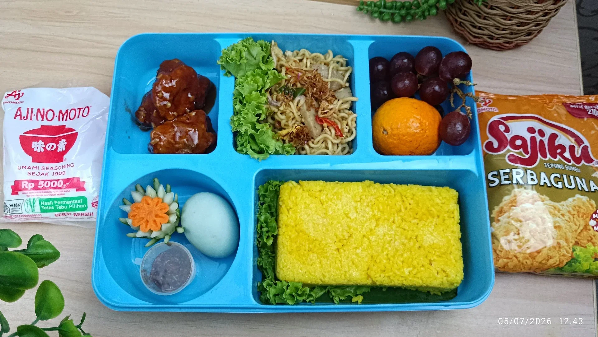 Bekal Nasi Kuning
