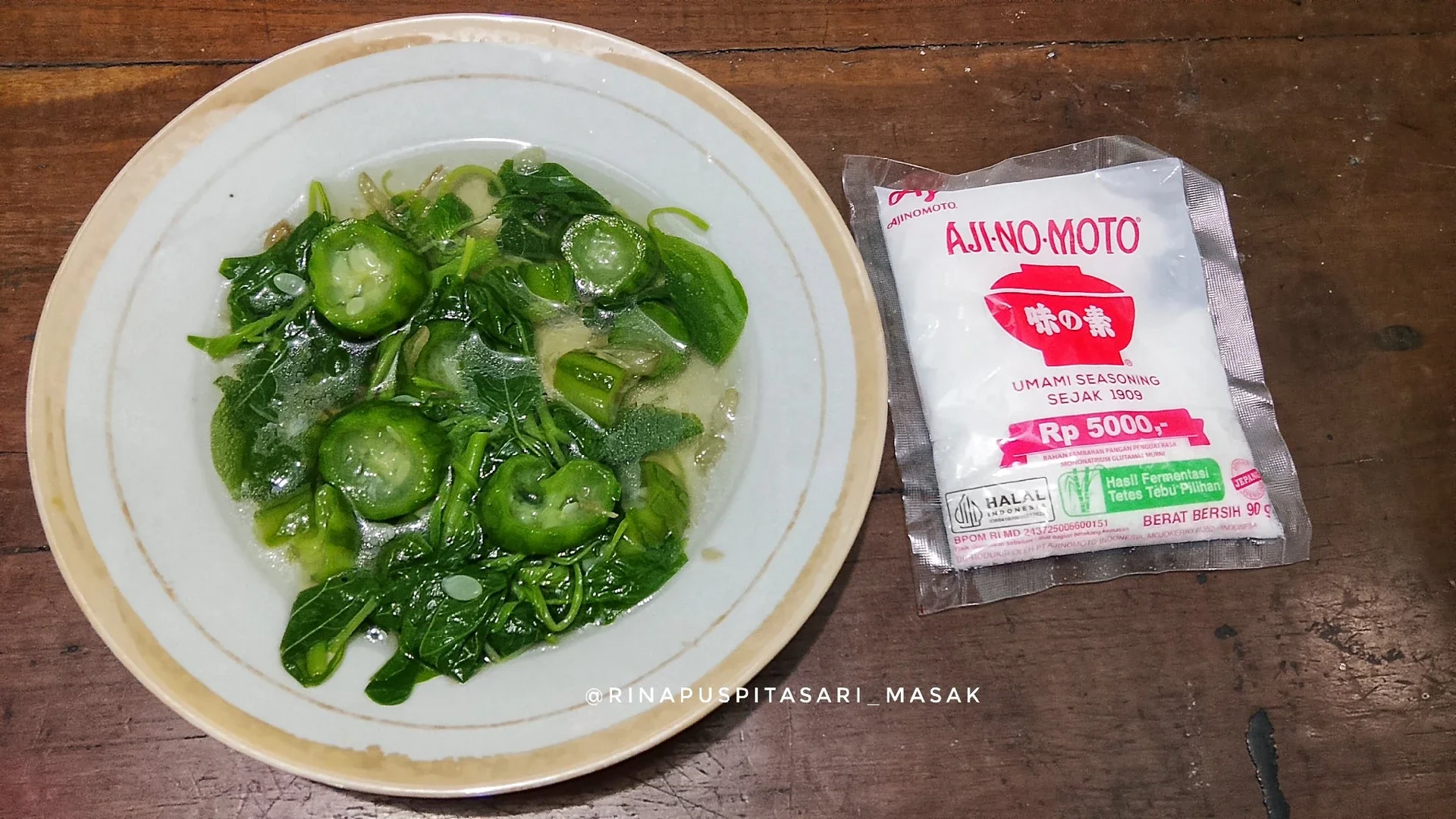 Bening Bayam Oyong ala AJI-NO-MOTO®
