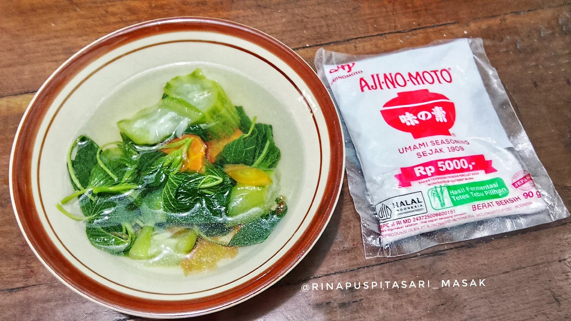 Bening Bayam Oyong Wortel ala AJI-NO-MOTO®