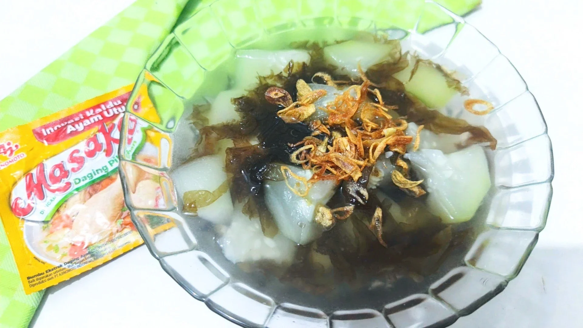Bening labu air rumput laut