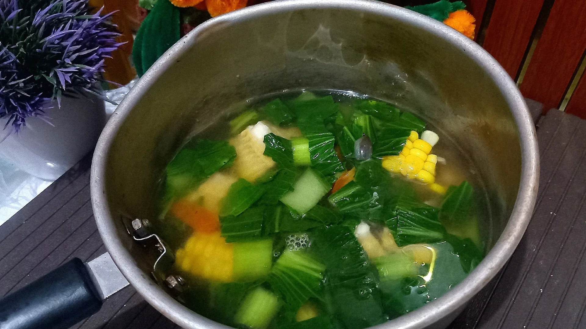 Bening pokcoy jagung manis