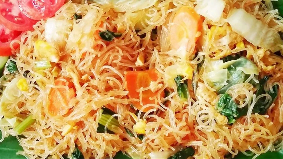 Bihun Goreng Bakso Sayur