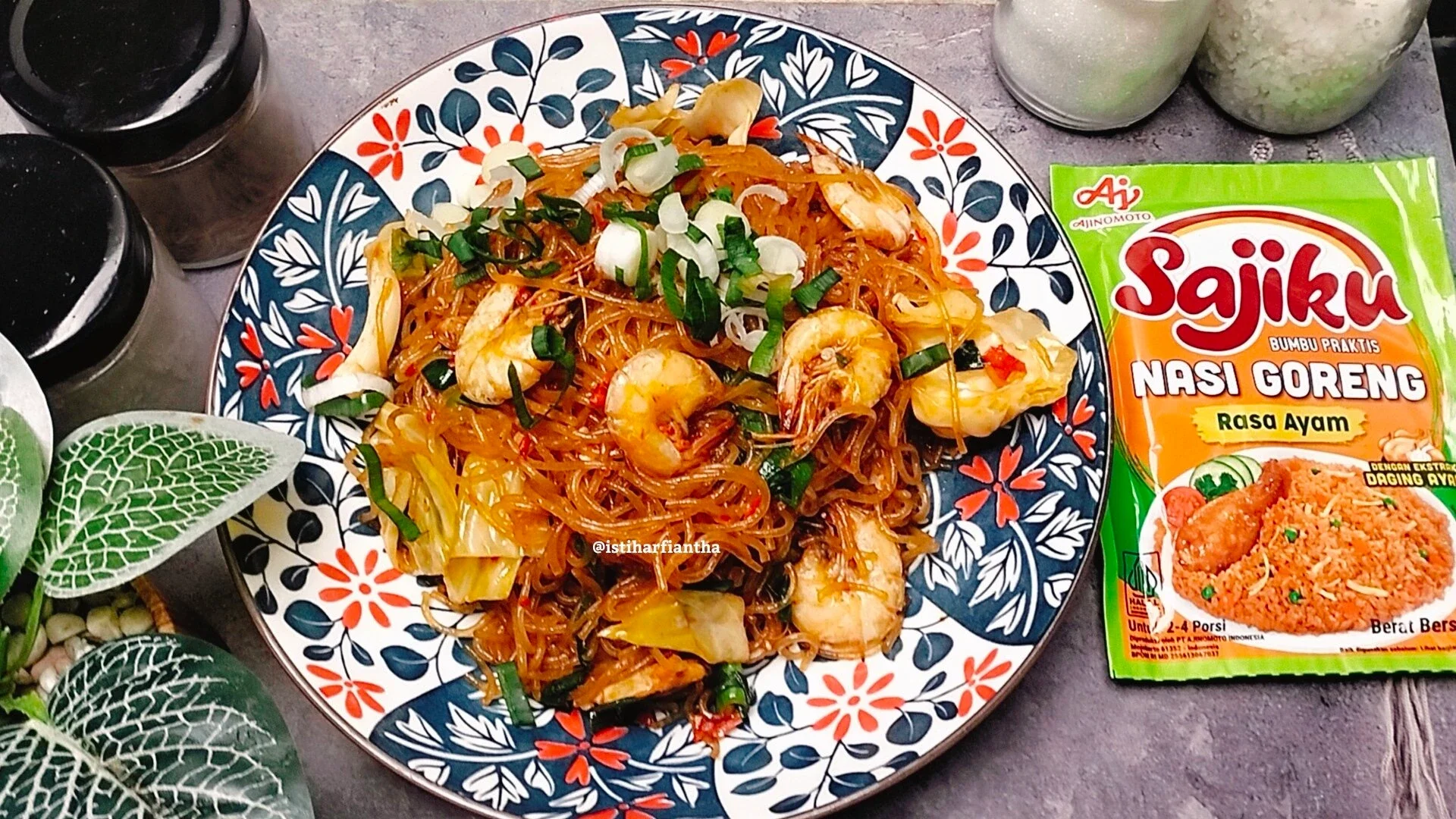 Bihun Goreng Udang Pedas ala SAJIKU®