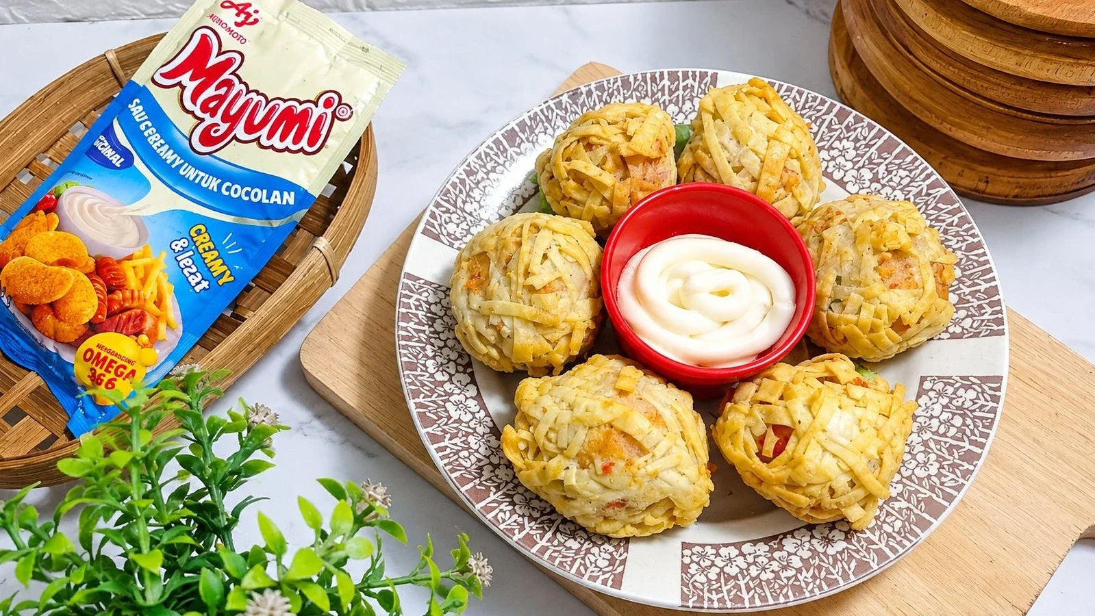 BOLA AYAM RAMBUTAN