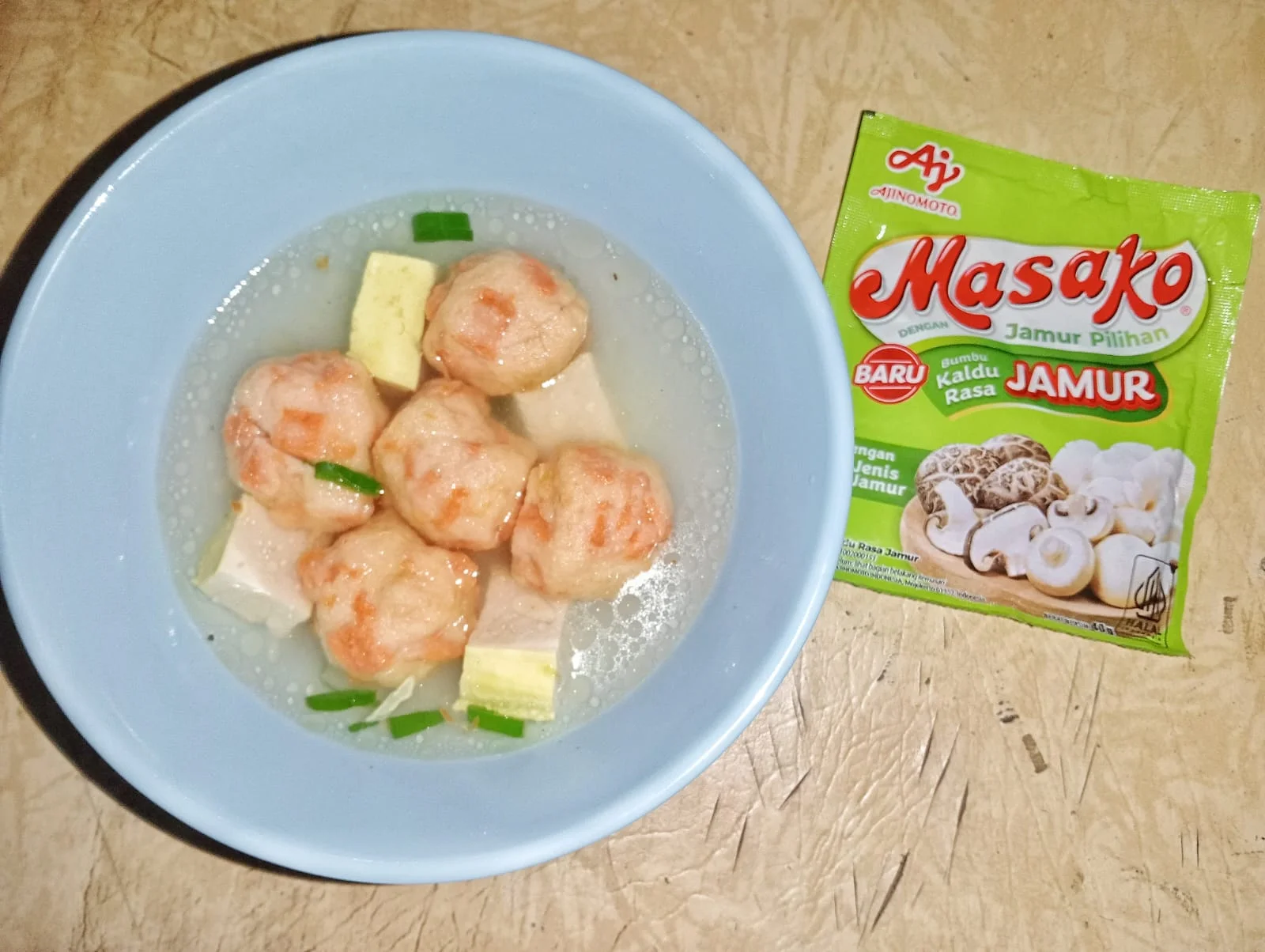 Bola Salmon Kuah Tahu