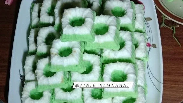 Bolu Putu Ayu 