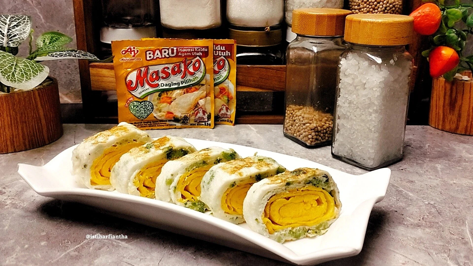 Broccoli Egg Roll ala AJINOMOTO® Terasi Udang