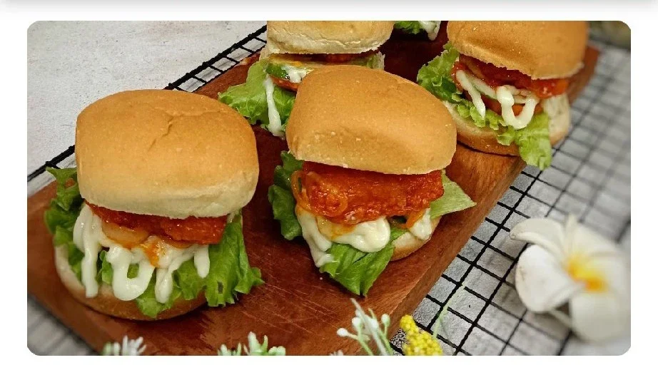 Burger Mayumi