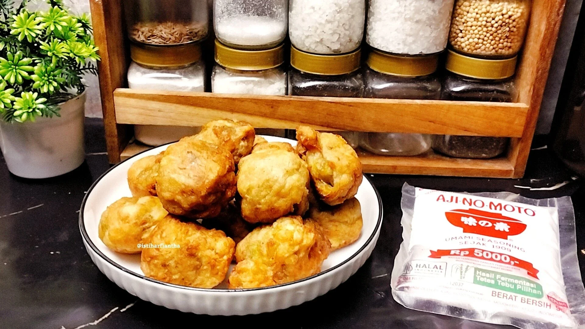 Cengkodok Pisang ala AJI-NO-MOTO®