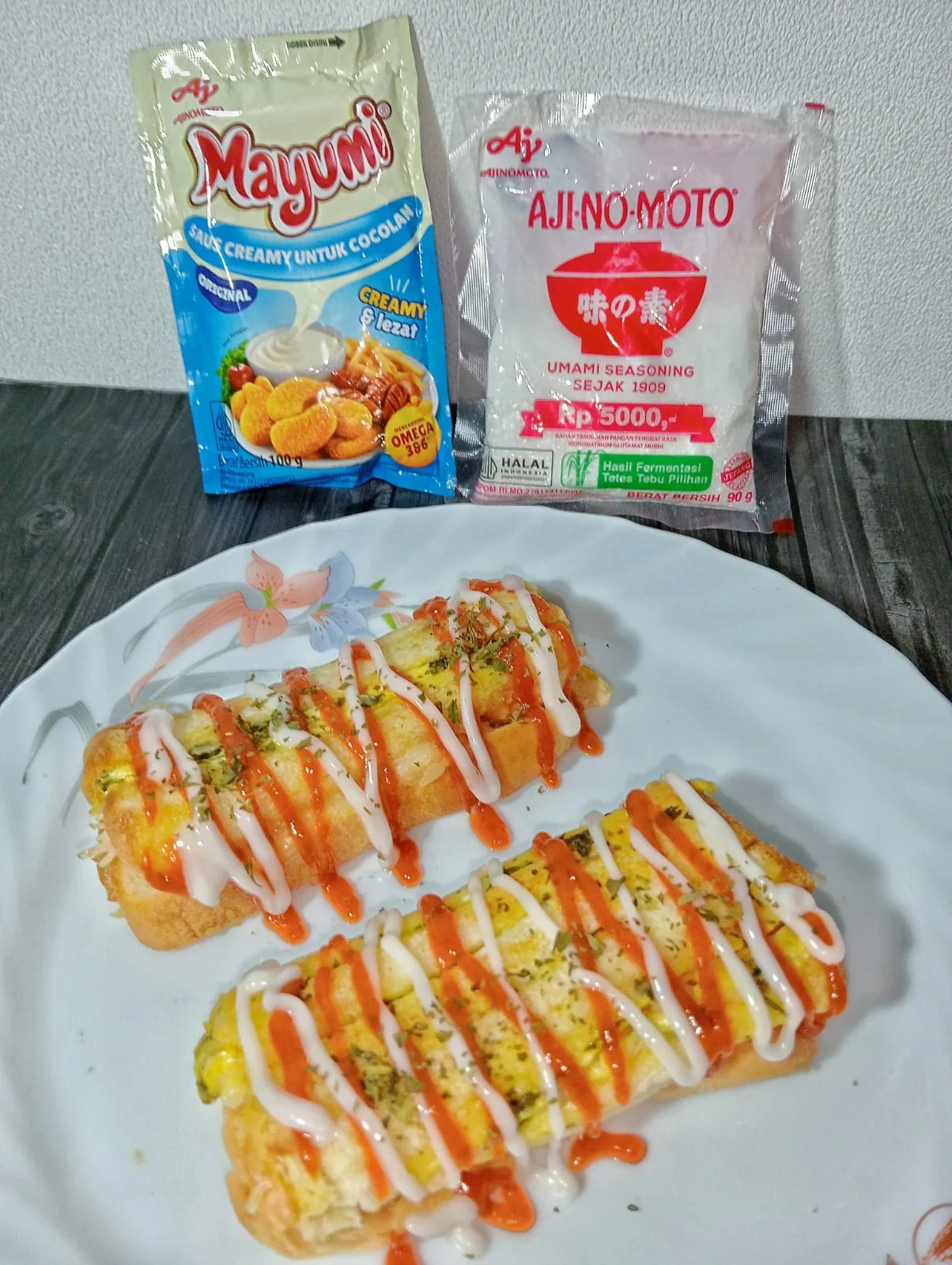 Cheese Egg Bread Roll