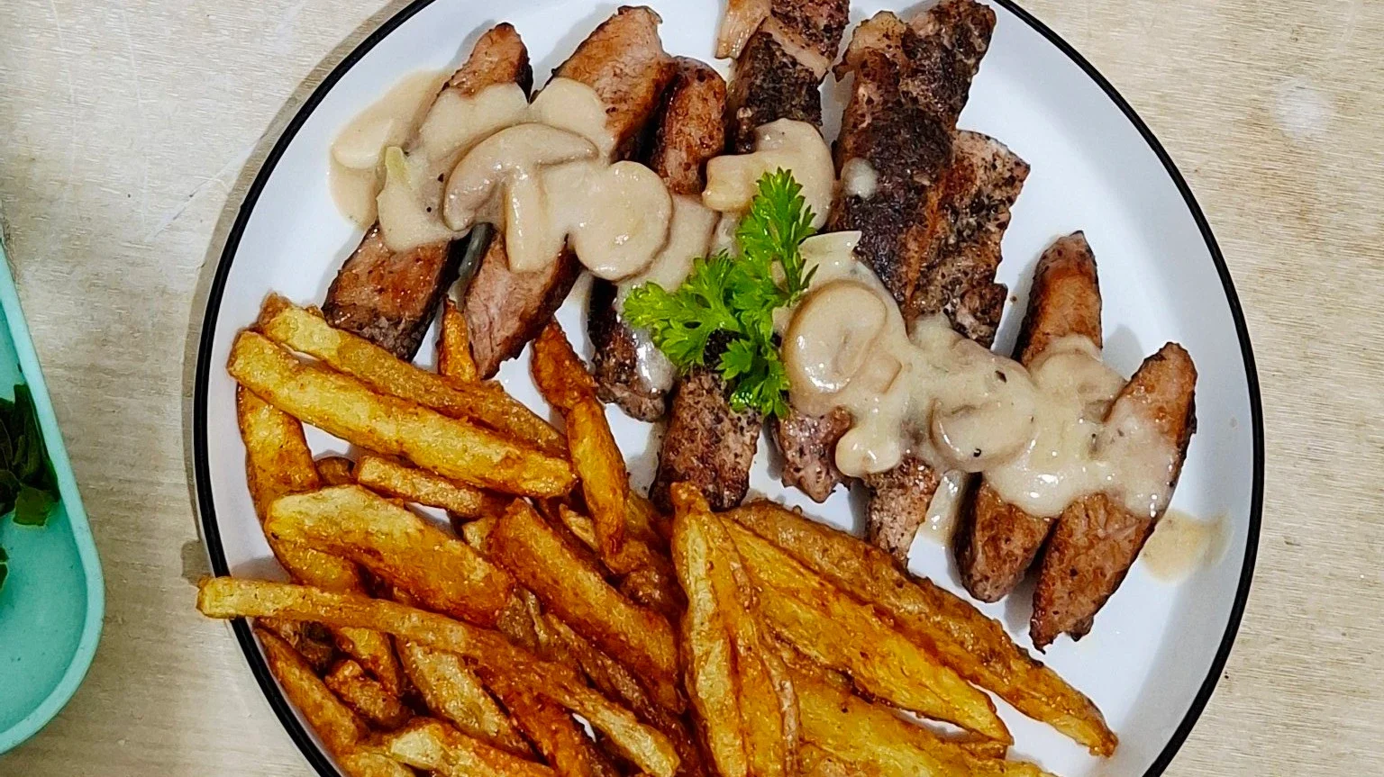 Meat Loin with Mushroom Sauce