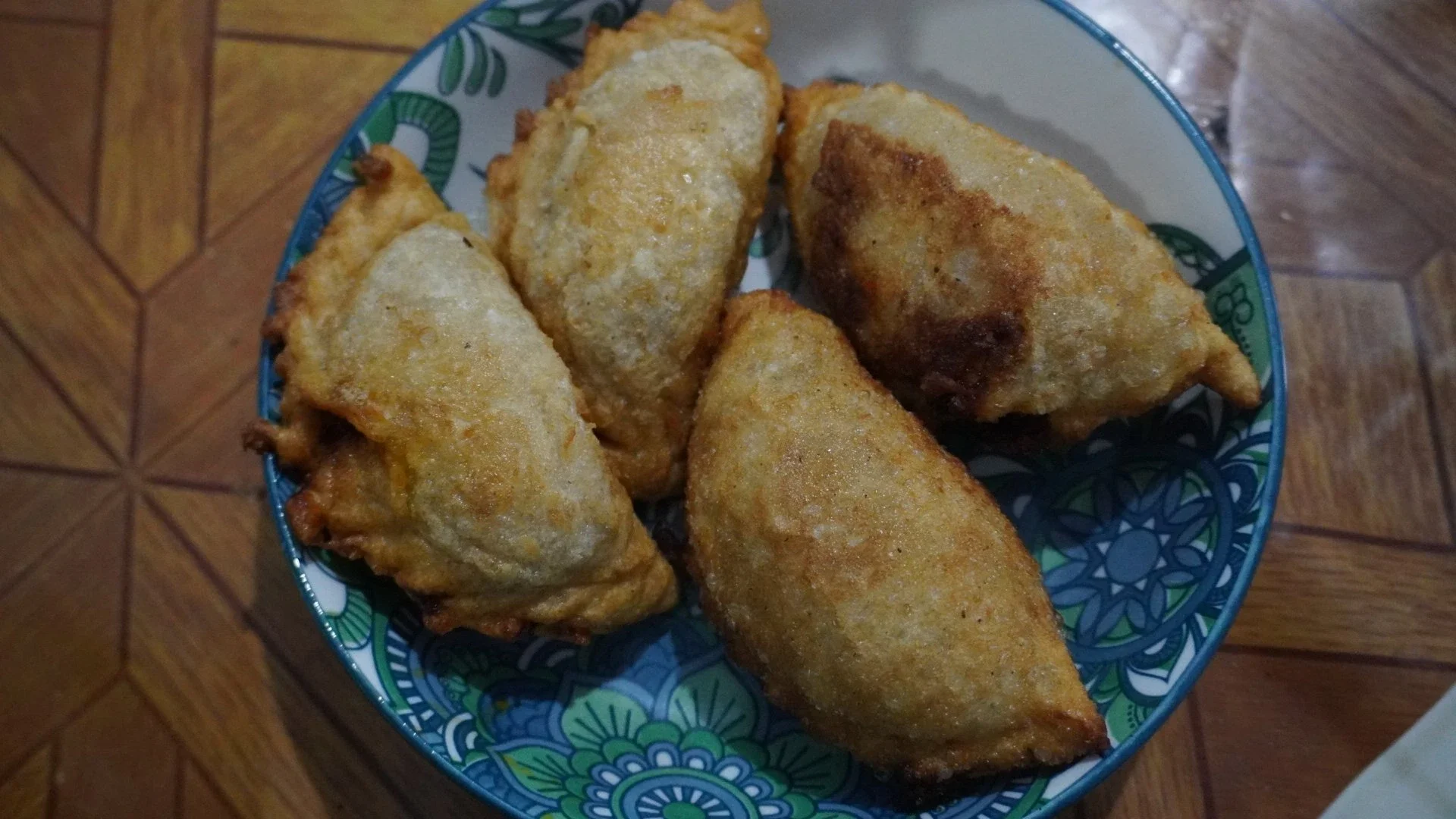CIRENG ISI AYAM SUWIR