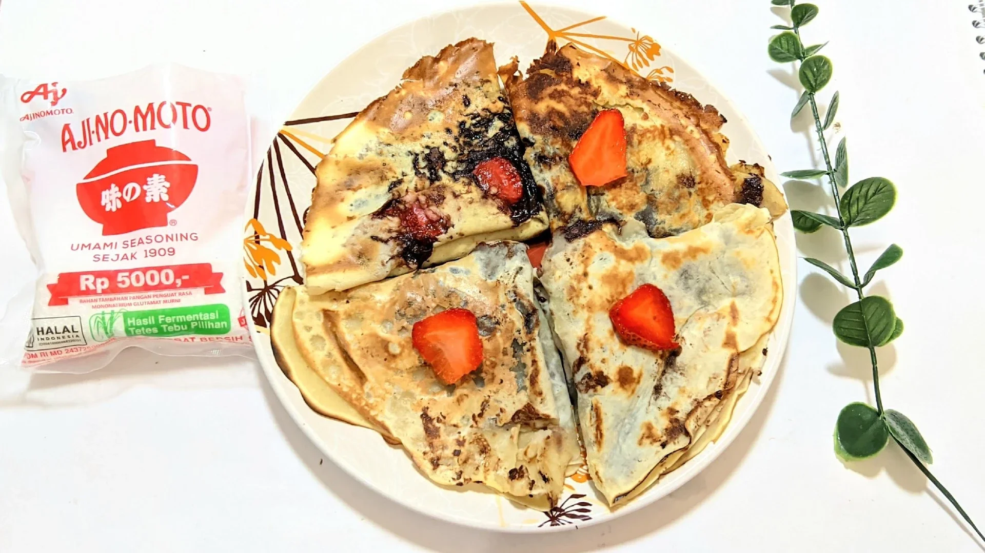 Crepes Strawberry Coklat