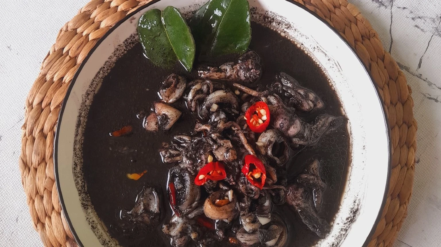 Cumi Hitam menggoda