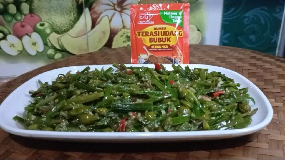 Genjer Naik Kelas Dengan Ajinomoto Terasi Udang #NikmatTanpaDrama