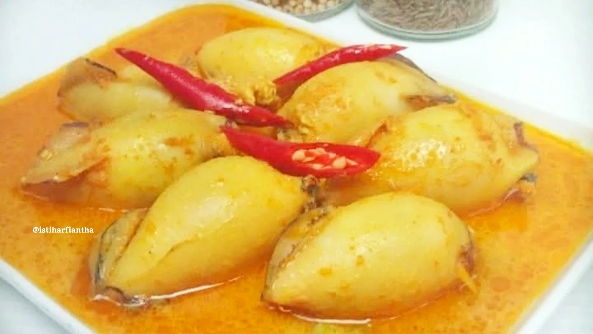 Gulai Cumi Isi Tahu Telur