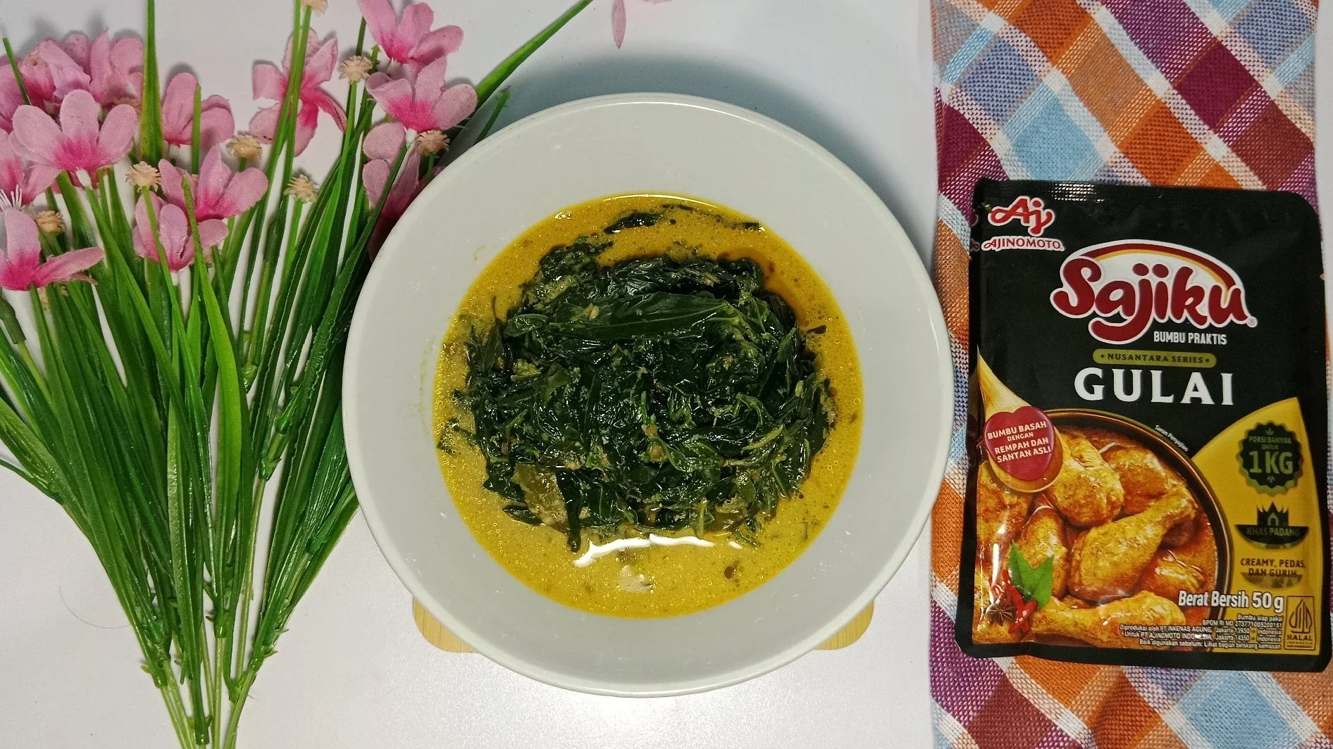 Gulai daun singkong