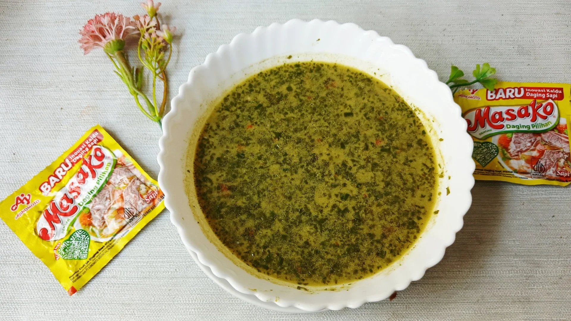 Gulai daun ubi tumbuk 