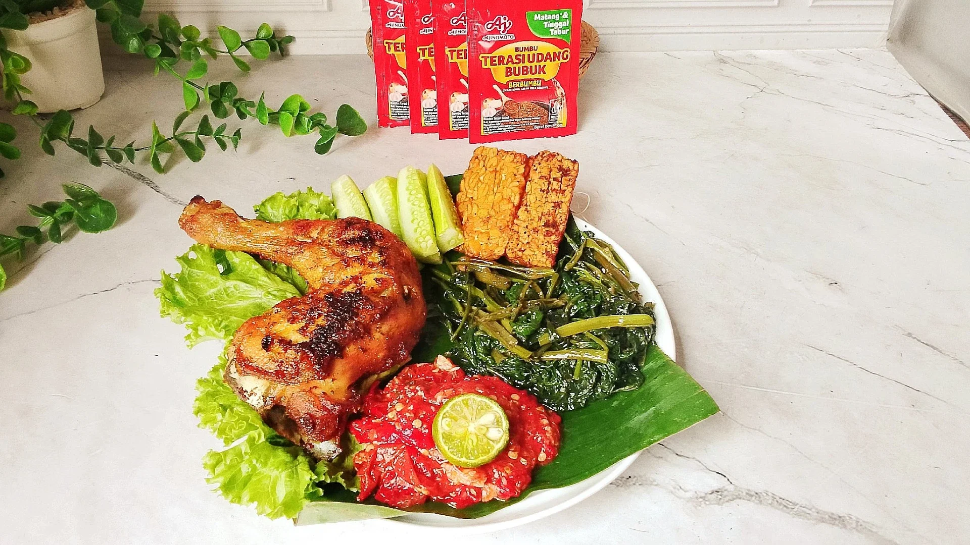 Ayam Goreng Blambangan dan Sambal Tempong Khas Banyuwangi