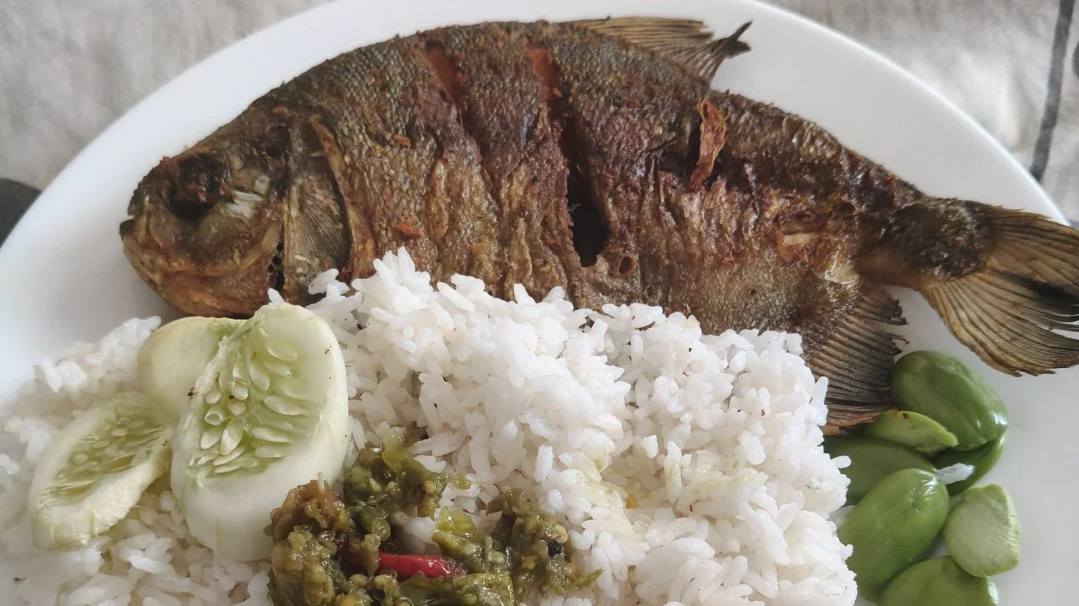 Ikan Bawal Goreng