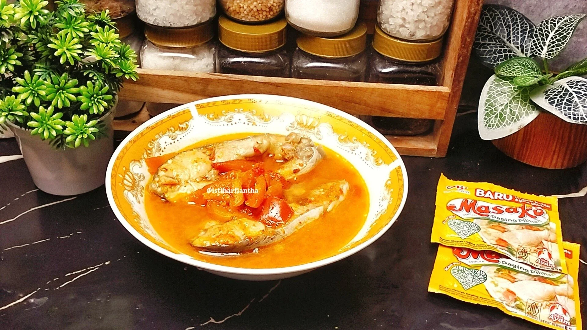 Ikan Pating Kuah Pedas Asam Tomat