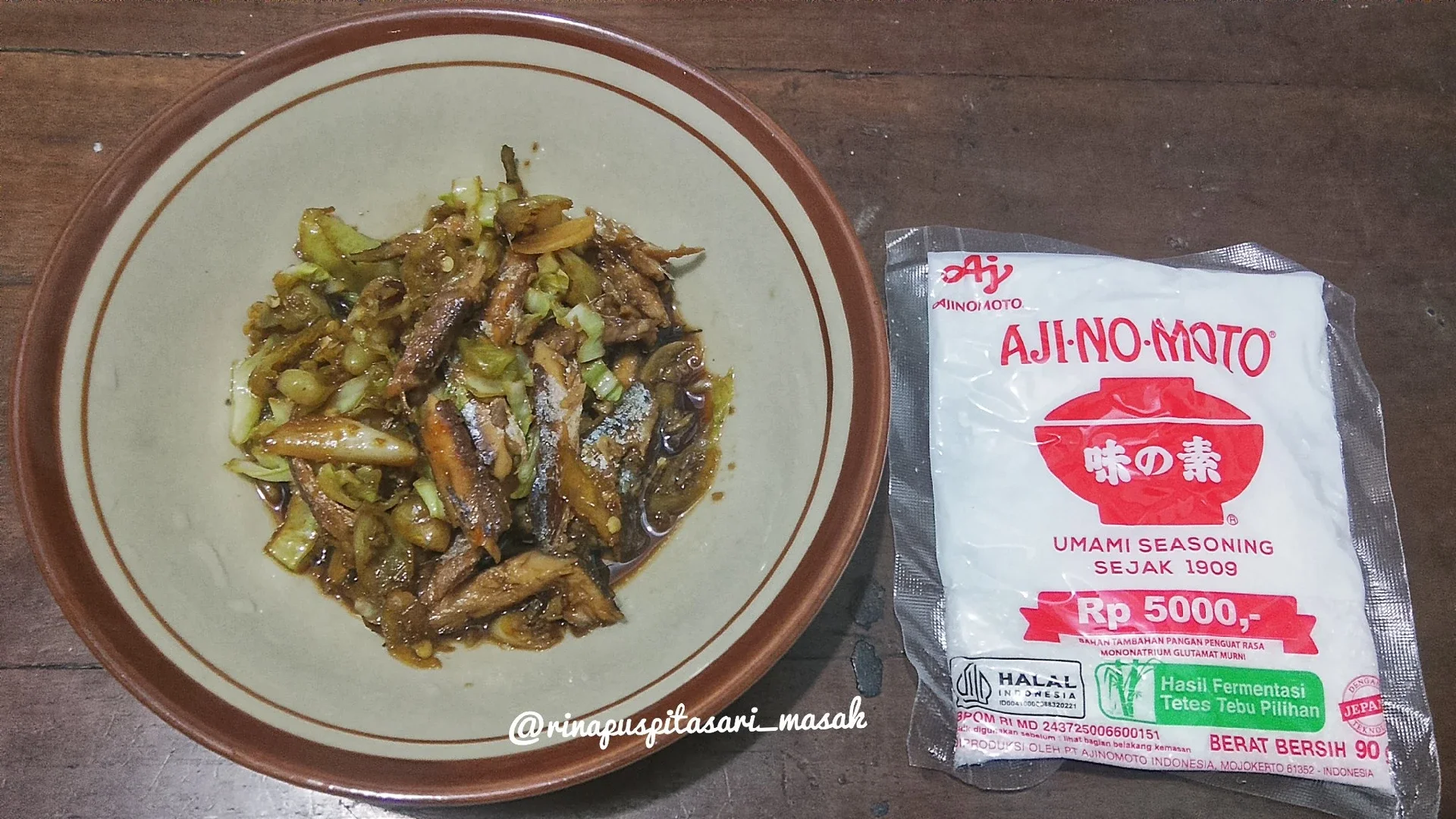 Ikan Pindang Suwir Kol Kecap Pedas ala AJI-NO-MOTO®