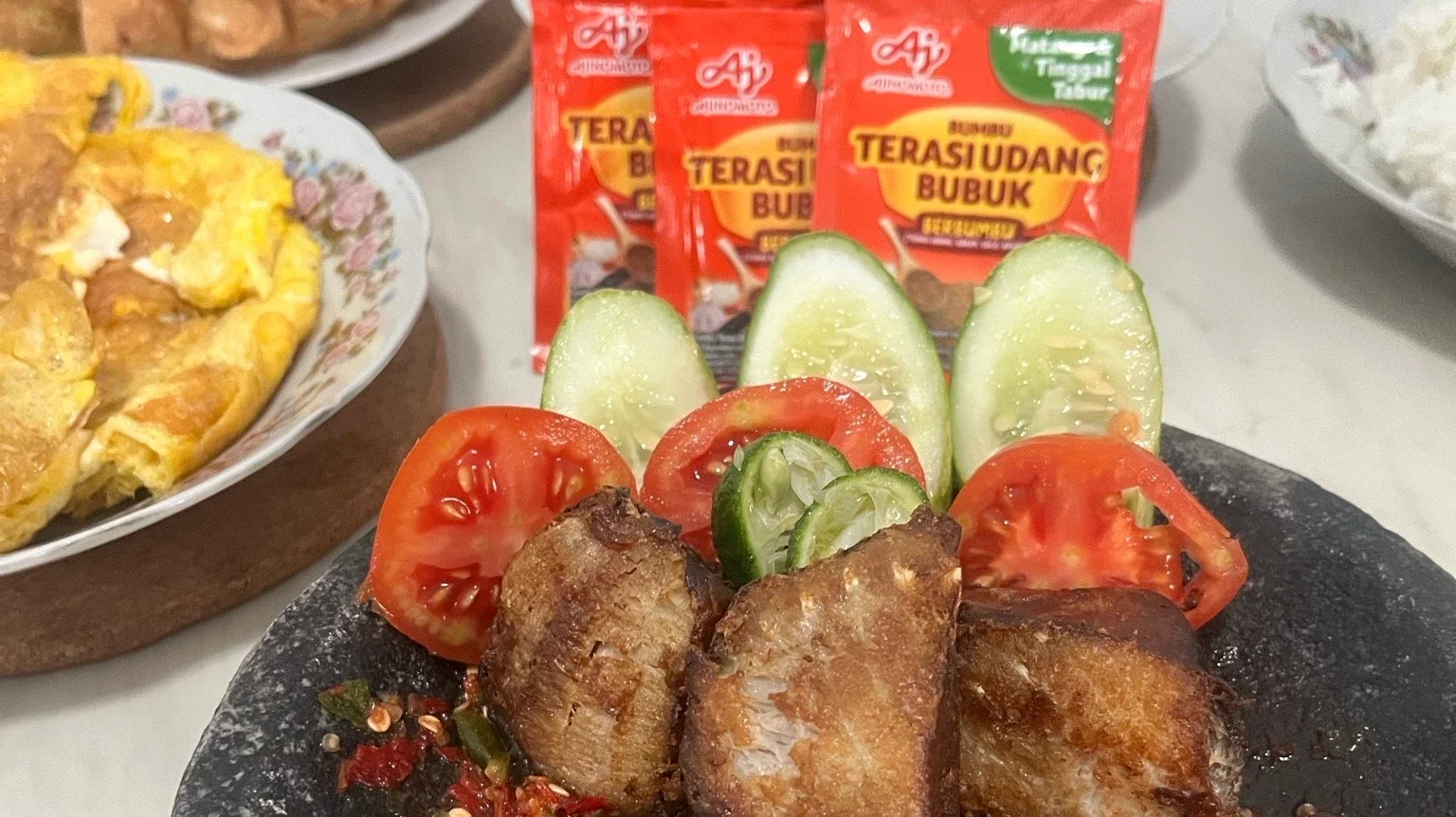 Iwak Pe Sambel Mentah