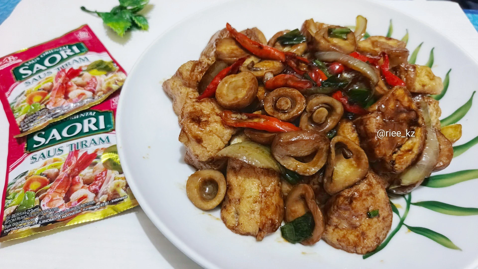 jamur kancing tahu bakso saus tiram 