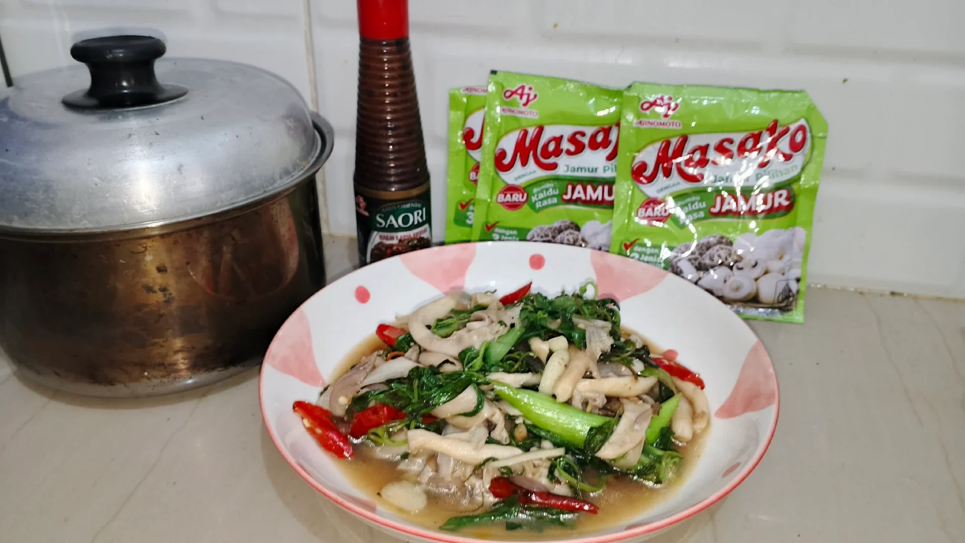 jamur tiram daun kemangi 