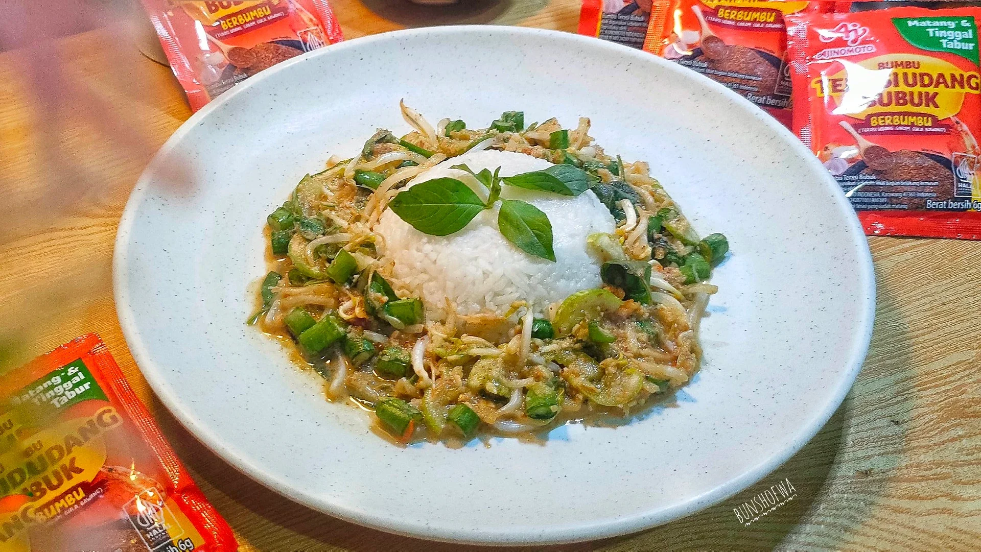 Karedok Sayur Mentah 