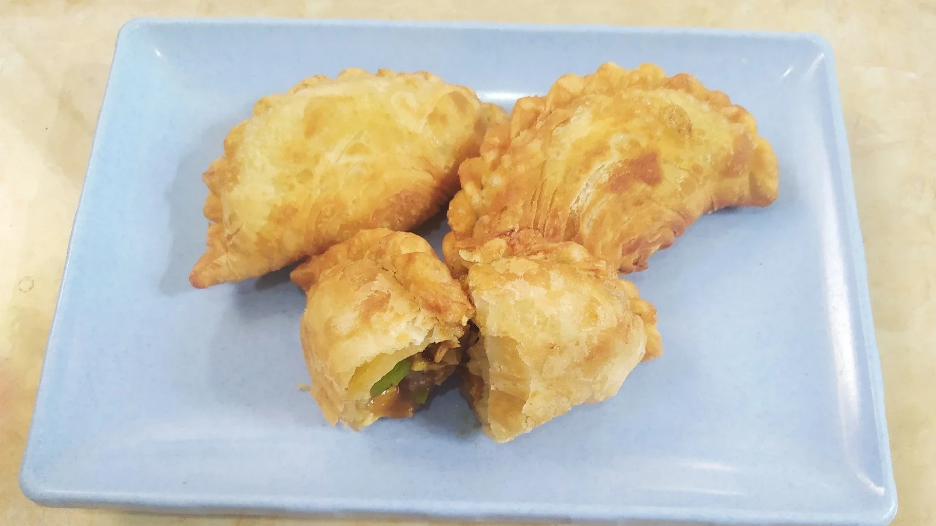 Karipap Pusing