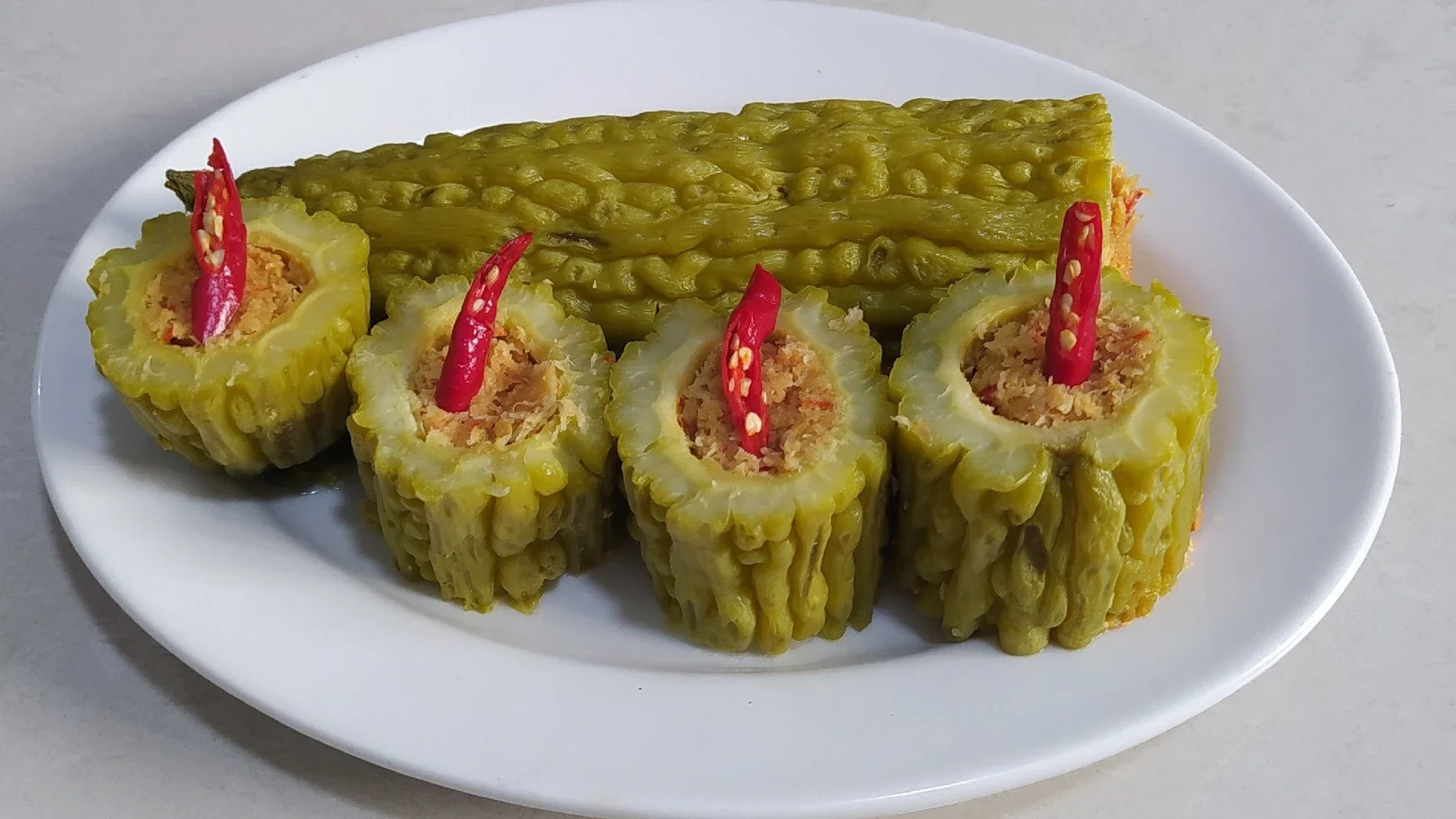 Pare Isi Urap