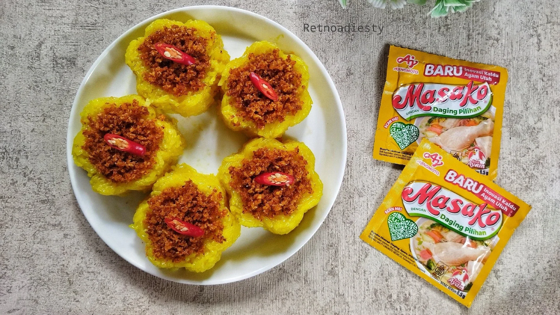 Ketan Kuning Serundeng #PestaRasaMerdeka