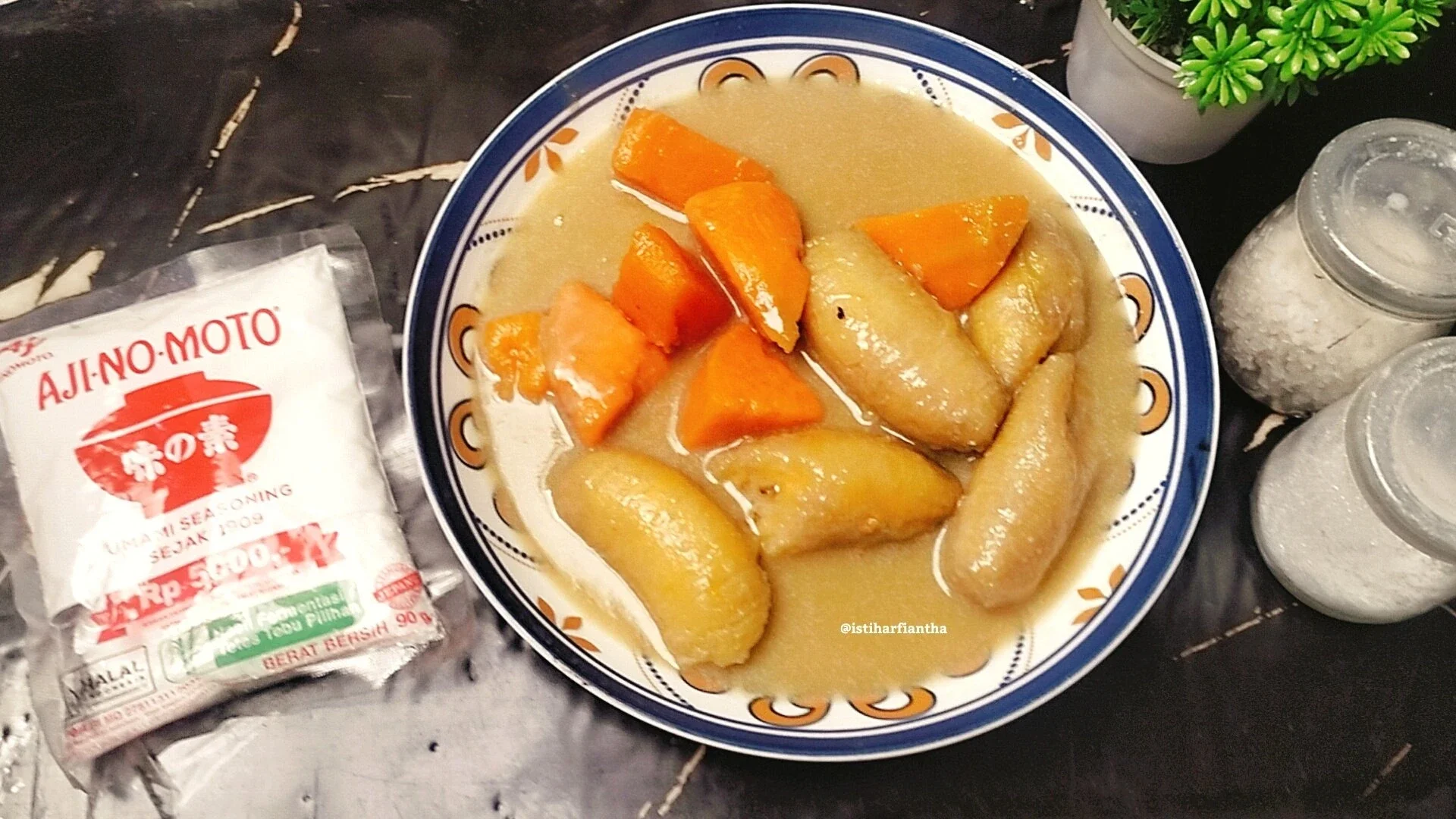 Kolak Pisang Ubi Jalar ala AJI-NO-MOTO®