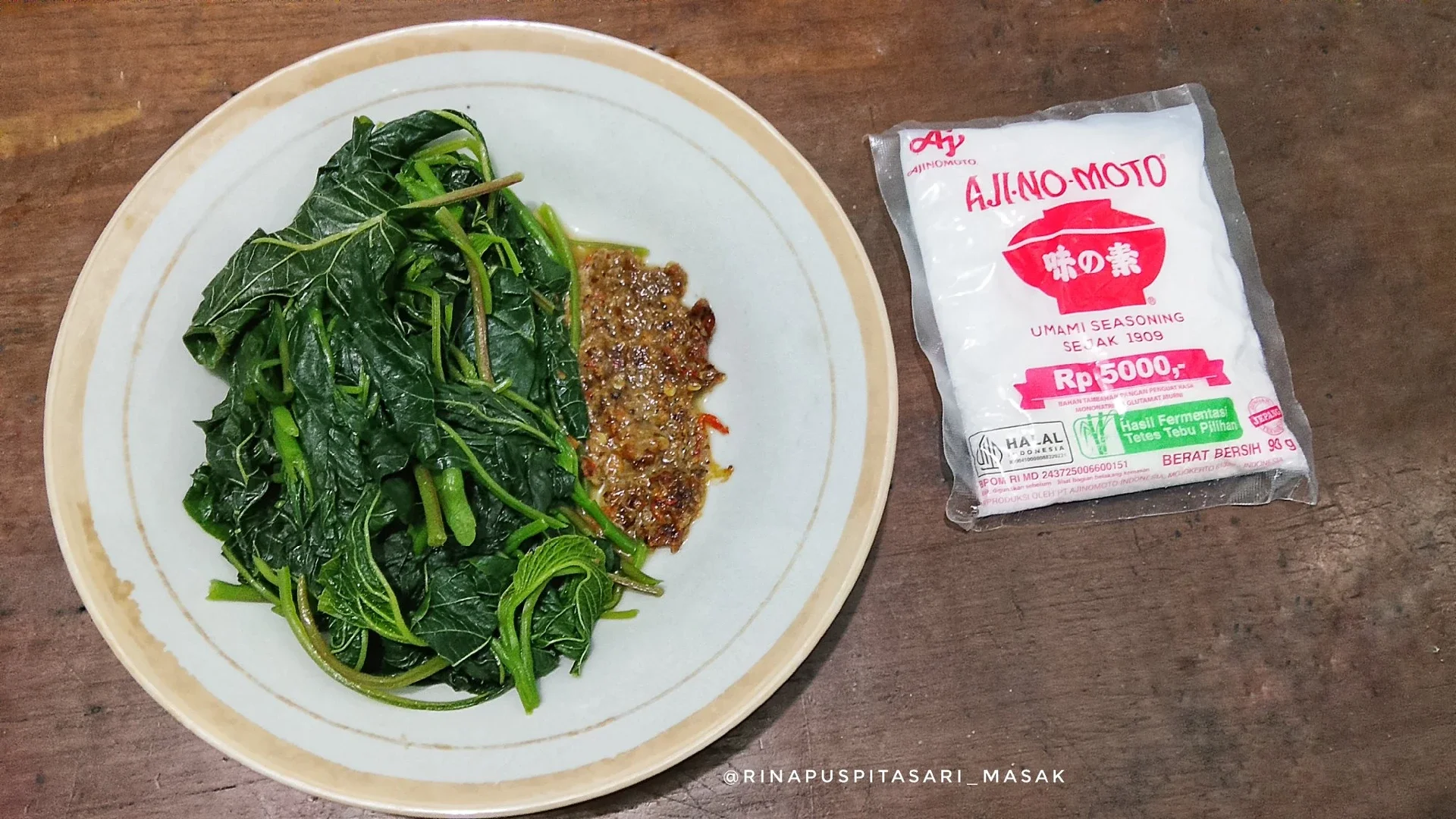 Kulub Bayam Sambal Kemiri ala AJI-NO-MOTO®