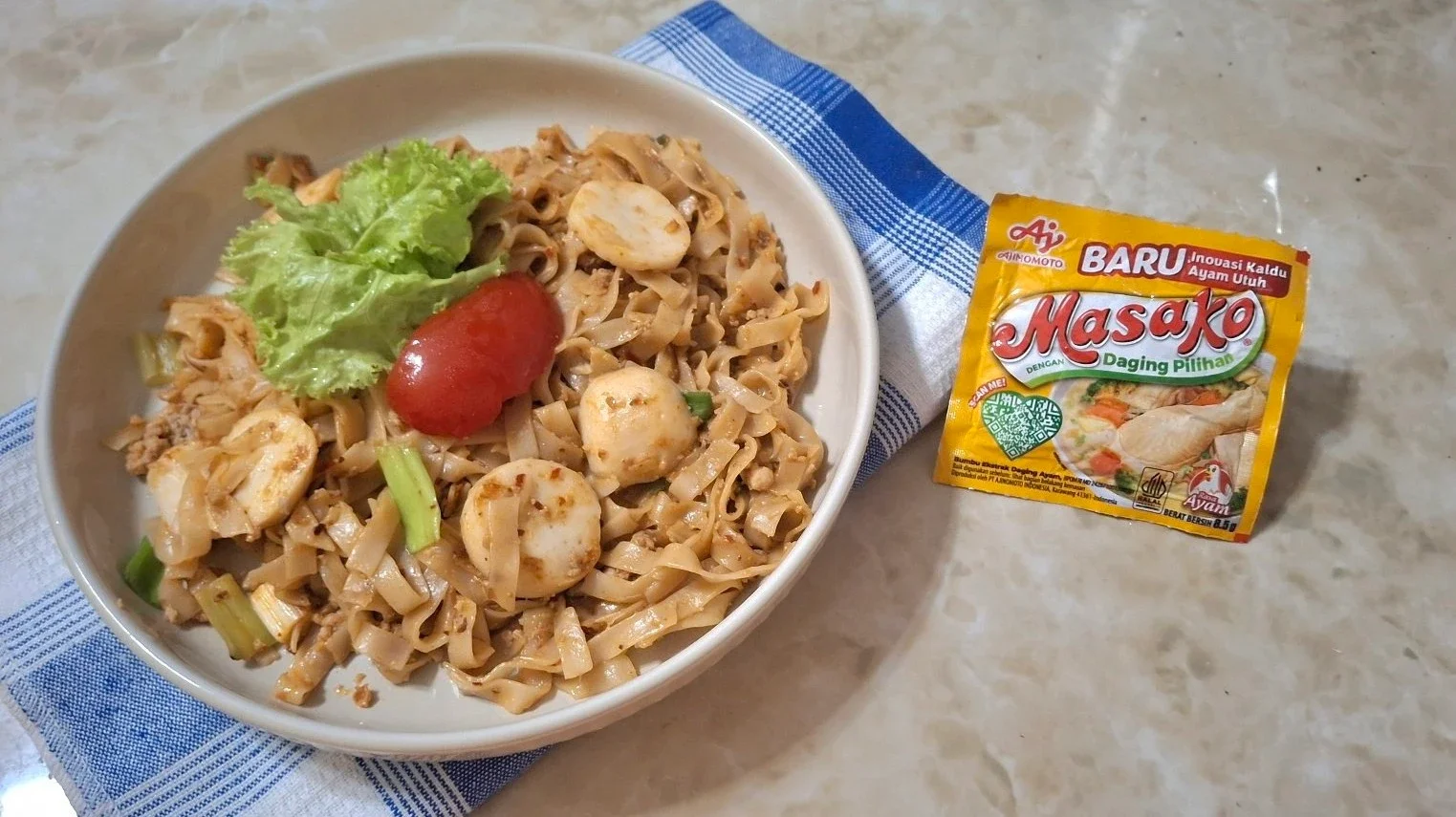 Kwetiau Bakso Ikan ala Masako