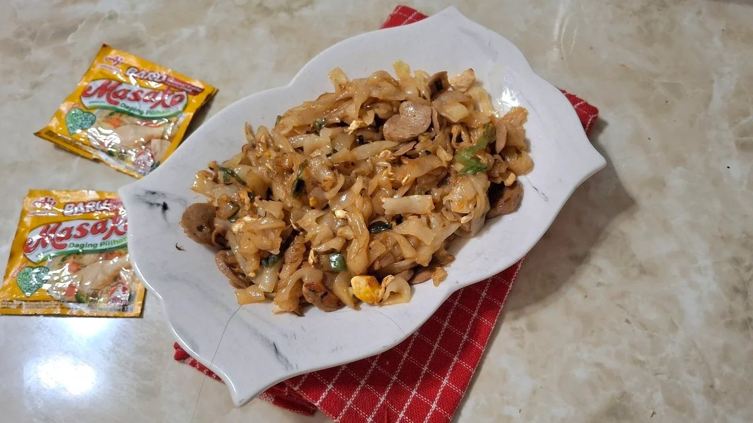 Kwetiau Bakso Pedas ala Masako