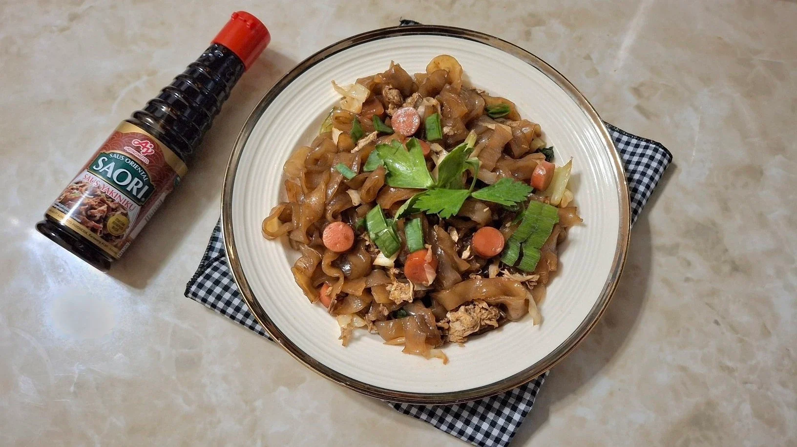 Kwetiau Sosis Ayam ala Saori