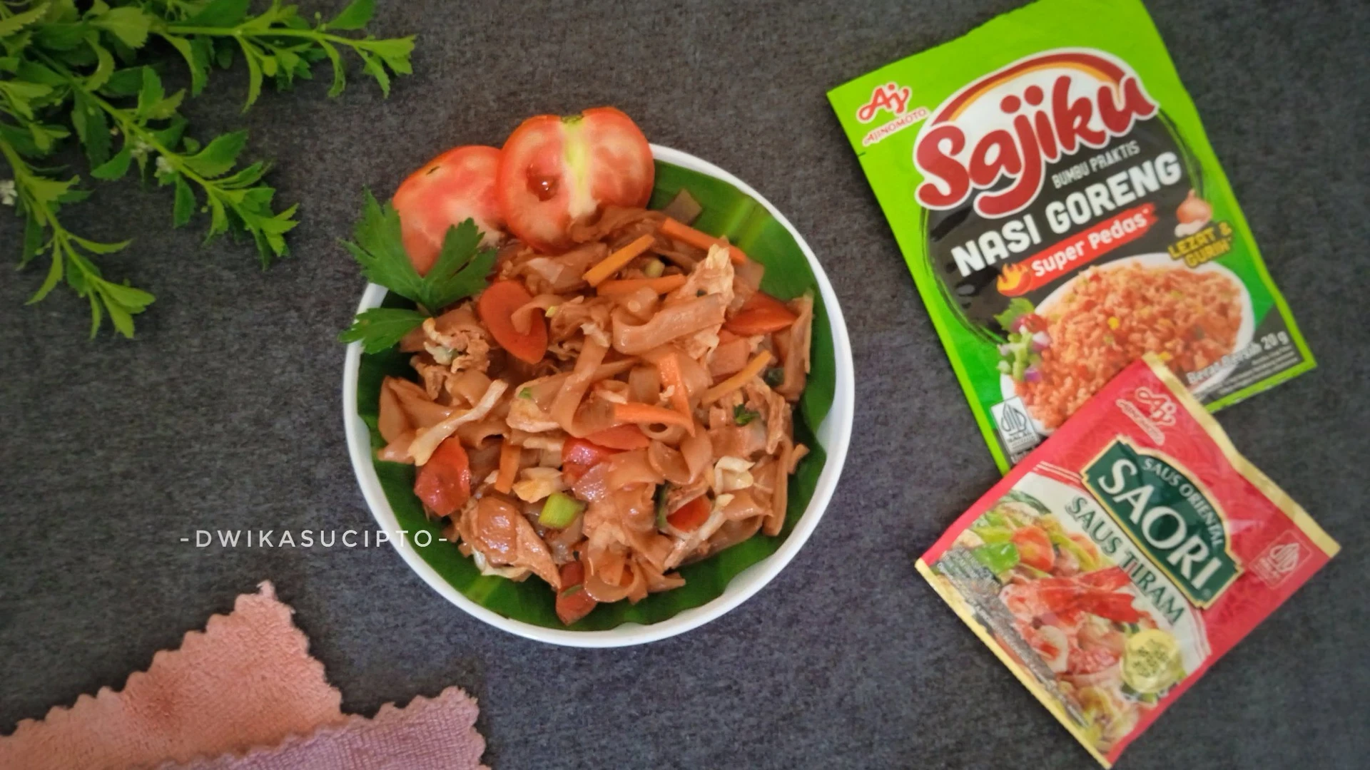 KWETIAU GORENG PEDAS MANIS
