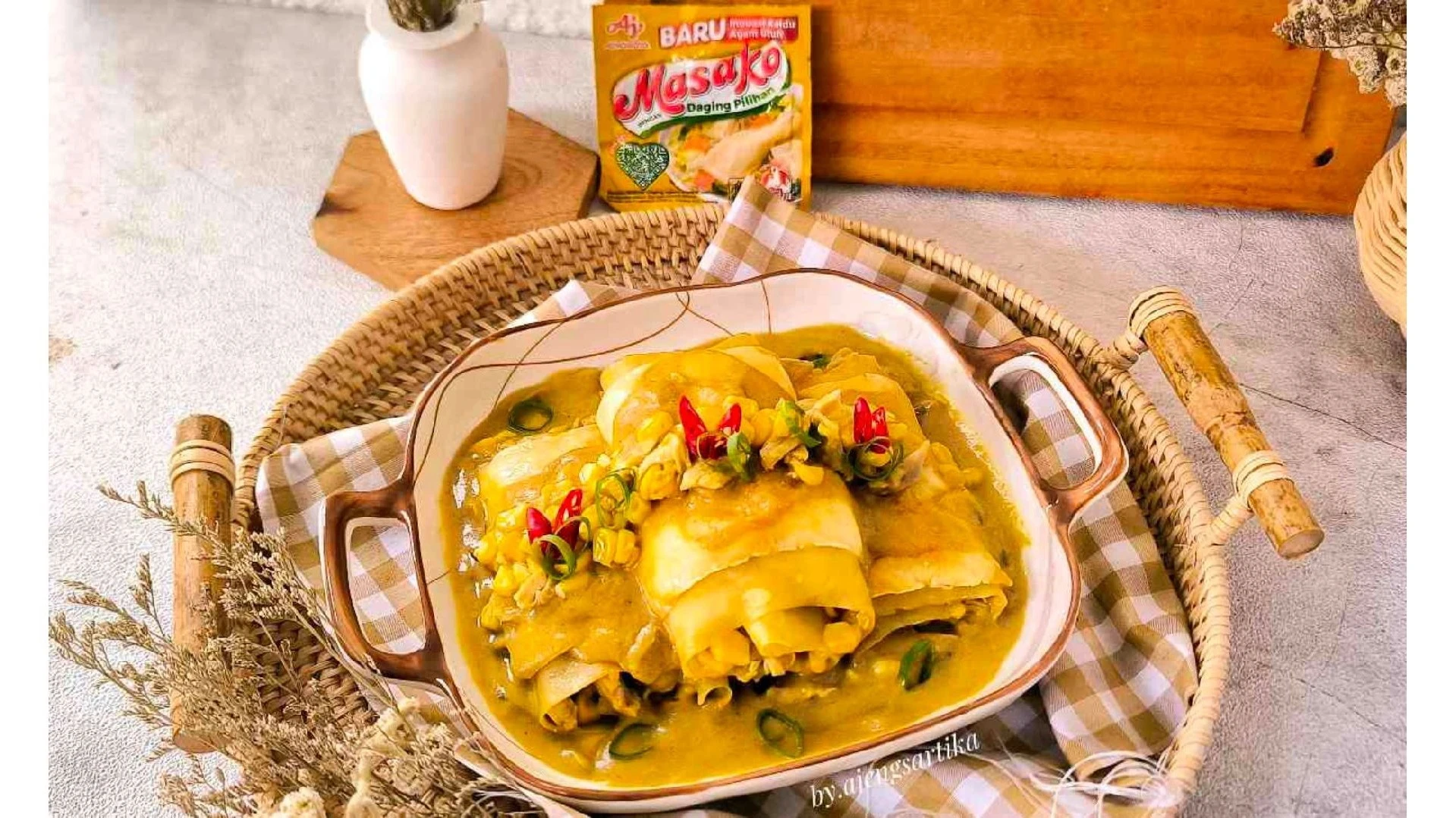 Lasagna Gulung Kari Ayam Jagung