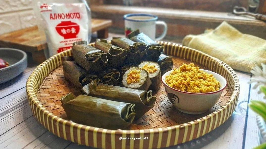Lemper Isi Abon Ayam Home Made