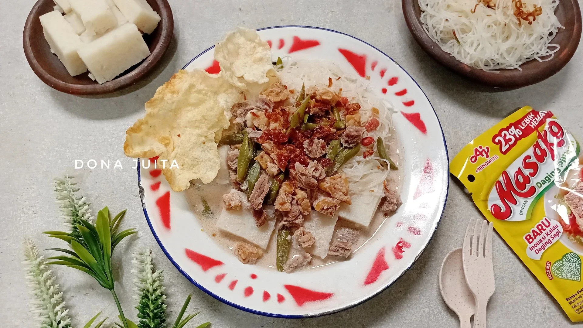 Lontong Gulai Tauco Daging