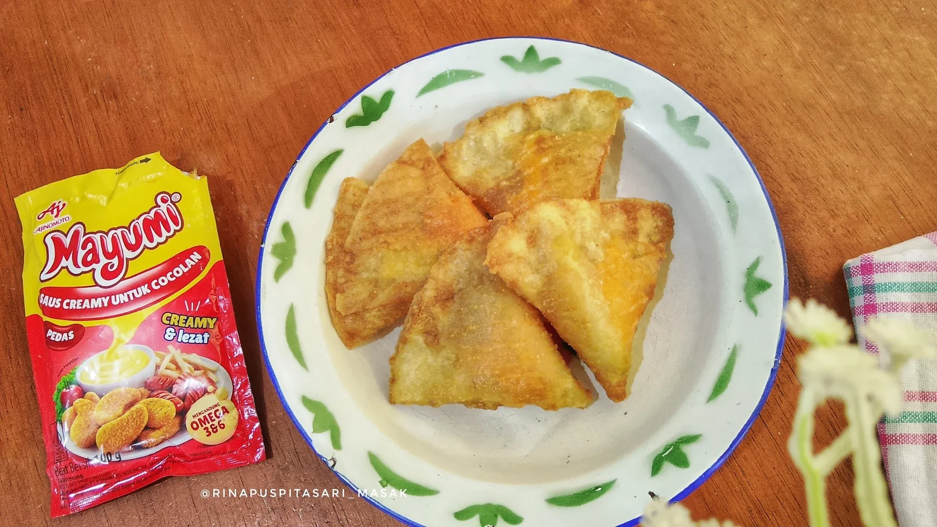 Lumpia Pisang Mayo Pedas ala Mayumi®