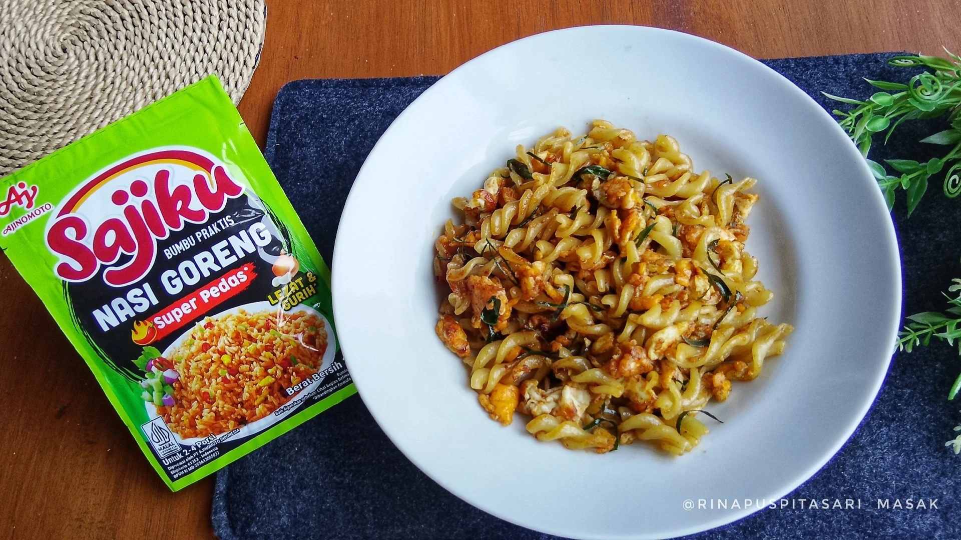 Makaroni Telur Daun Jeruk Super Pedas ala Sajiku® 