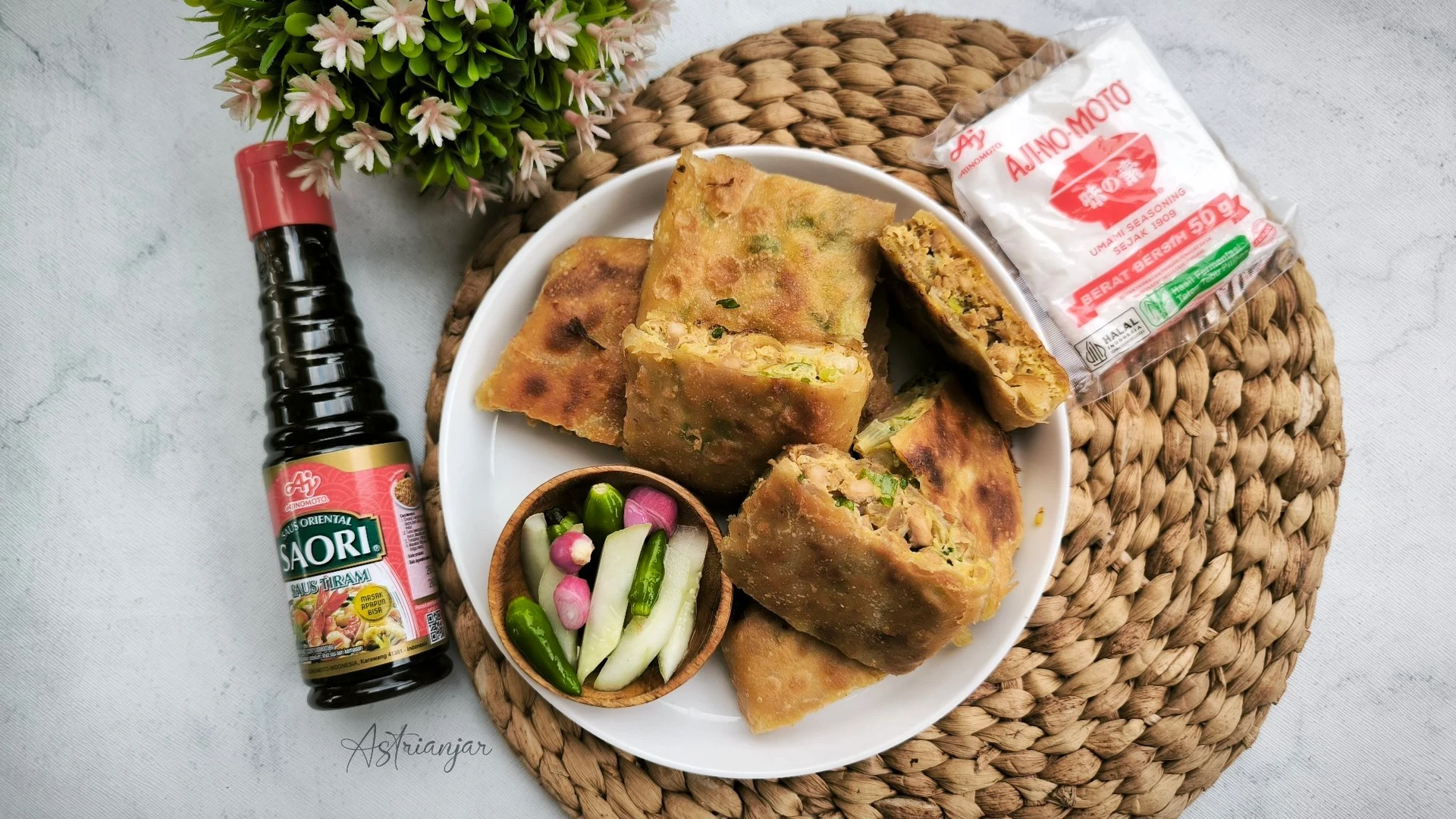 Martabak Telur Isi Ayam 