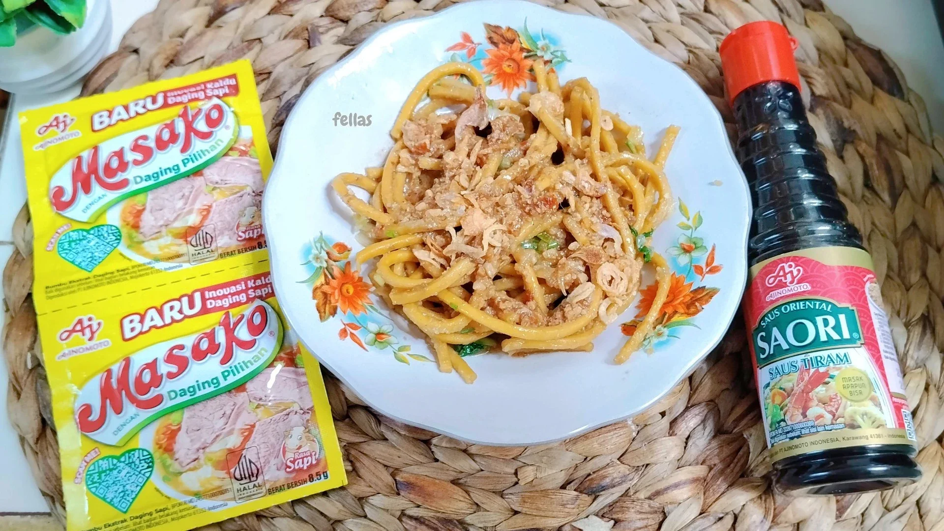 Mie Gomak Kuah Pecal